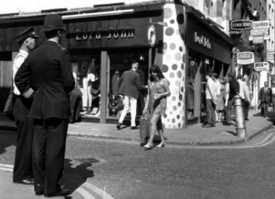43 Carnaby Street 1967 July.jpg. Click on the picture to enlarge